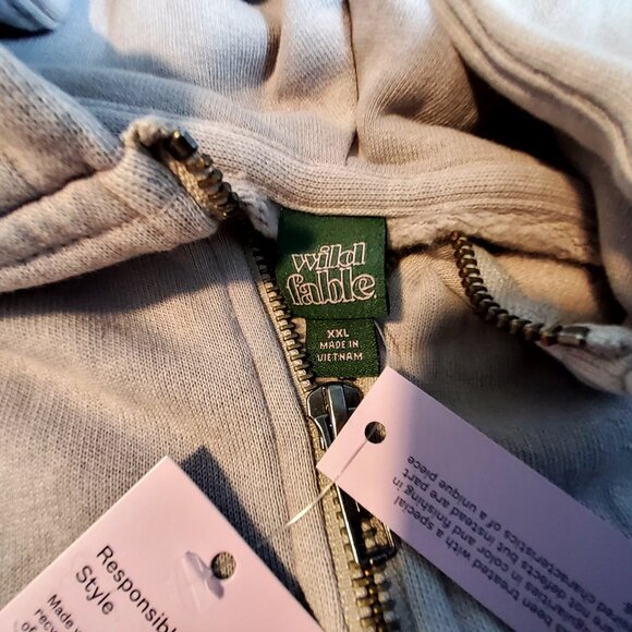 Cropped Gray Zip-Up Hoodie Size XXL Cotton Blend Zip-up closure   Cozy hood - Picture 10 of 11